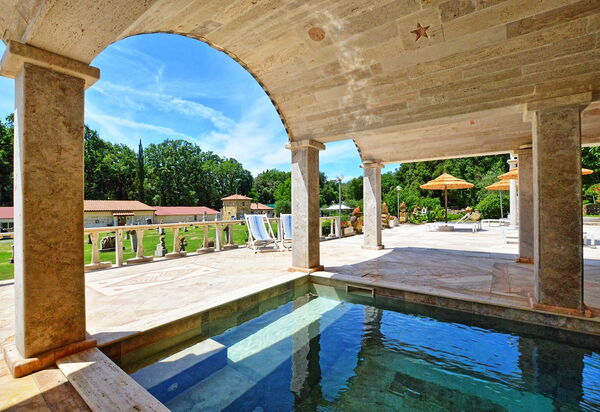 Le Querciolaie: Schwimmbad