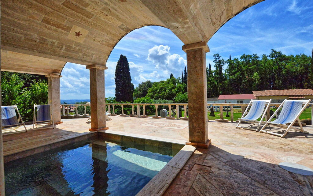 Le Querciolaie: Piscina