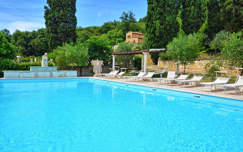 Le Querciolaie: Piscina