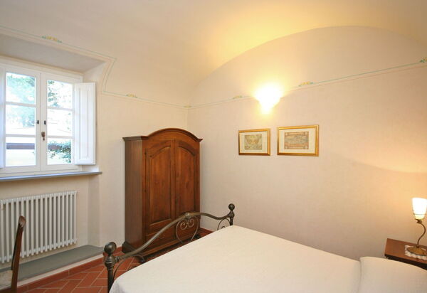 Dante: Спальня