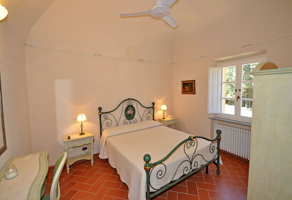 Dante: Спальня