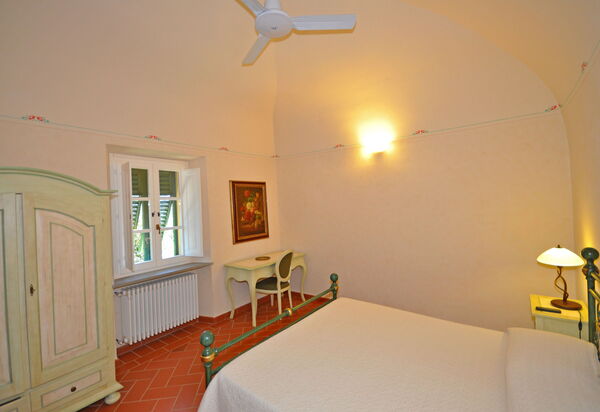 Dante: Спальня