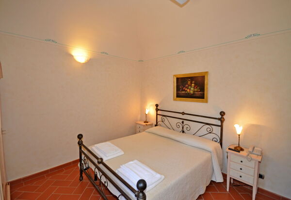 Dante: Спальня