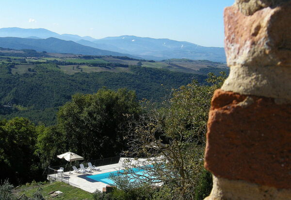 Dante: бассейн, Сад