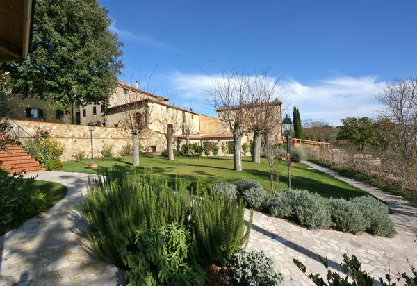 Dante: Сад, Экстерьеры