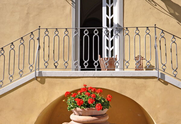 Dante: Столовая, Экстерьеры