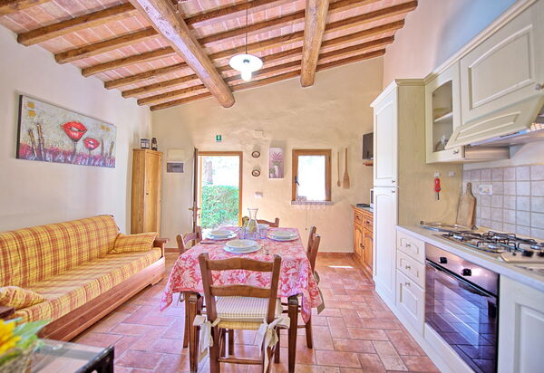 Il Salice: Frokostlokale, Køkken, Stue