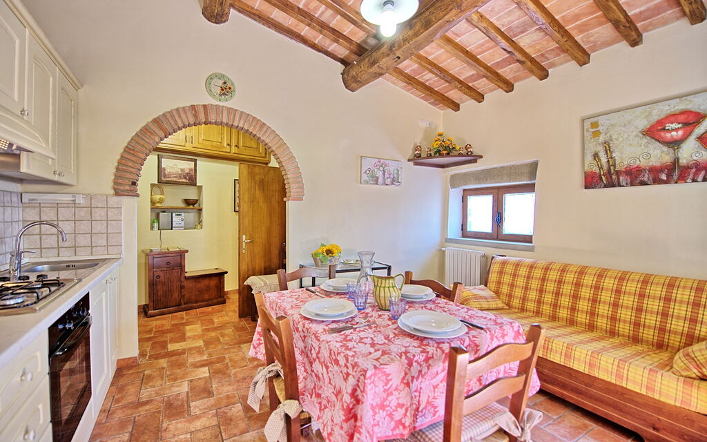 Il Salice: Dining Room, Kitchen, Living Room