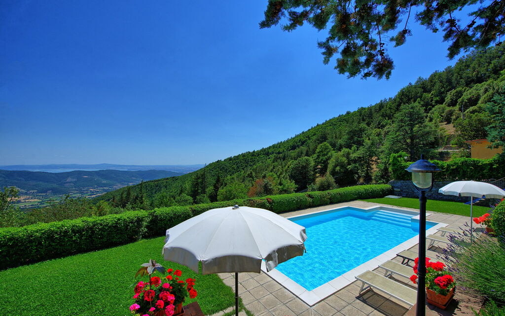 Il Salice: Pool, Scenic View