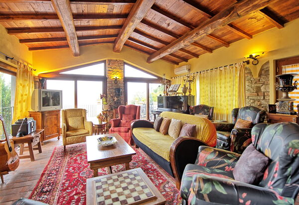 Casa Vania: Wohnzimmer