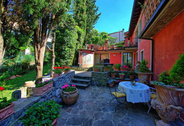 Casa Vania: Draussen, Garten