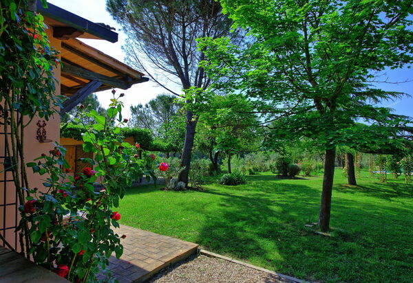 Casa Cipressi: Сад