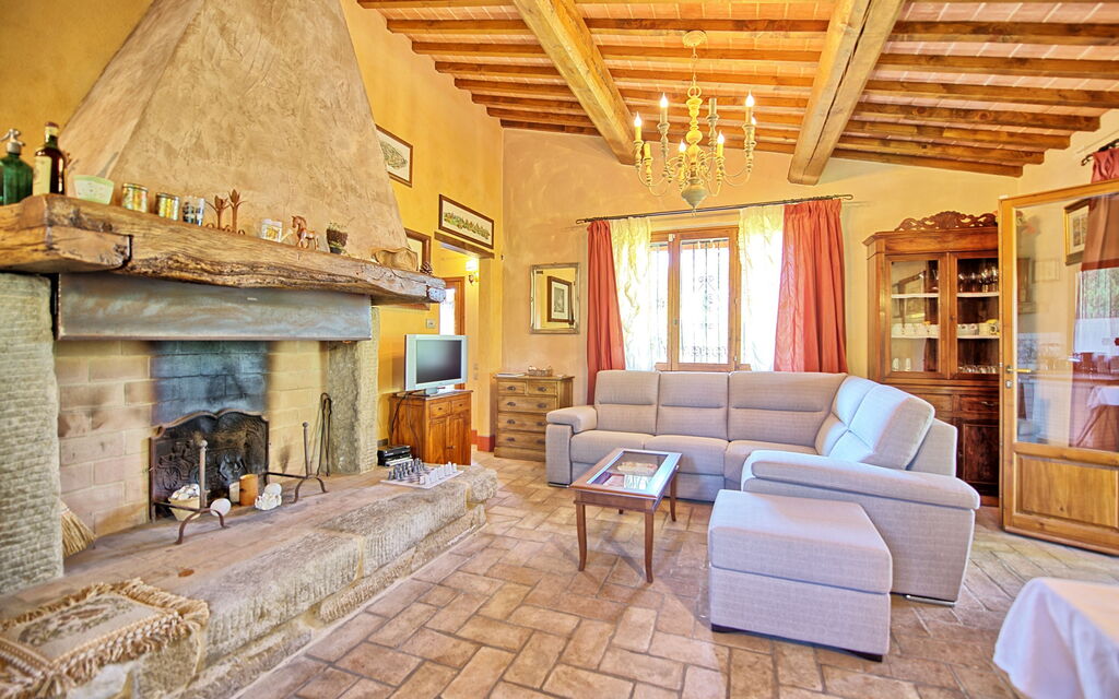 Casa Cipressi: Dining Room, Living Room