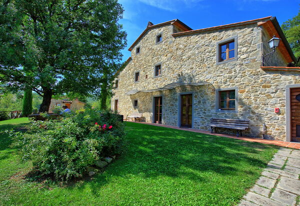 Villa Casentino: Draussen, Garten, Schwimmbad