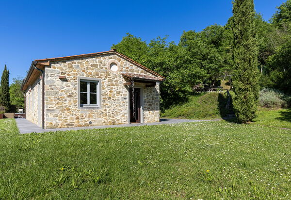 Villa Casentino: Schwimmbad