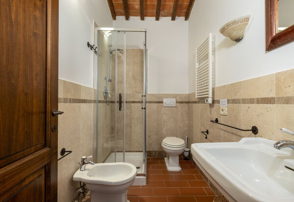 Villa Casentino: Bad