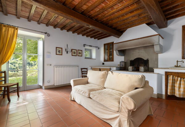Villa Casentino: Wohnzimmer