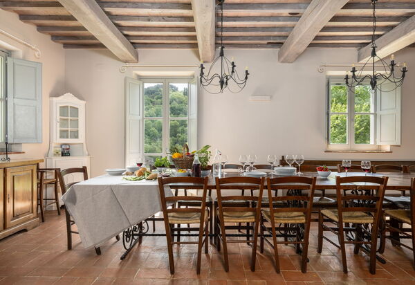 Villa Casentino: Esszimmer