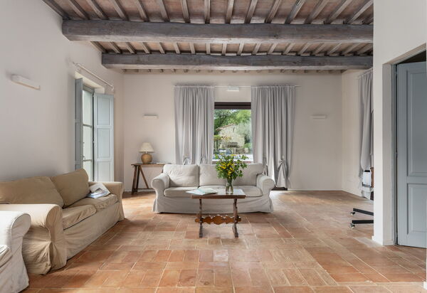 Villa Casentino: Wohnzimmer