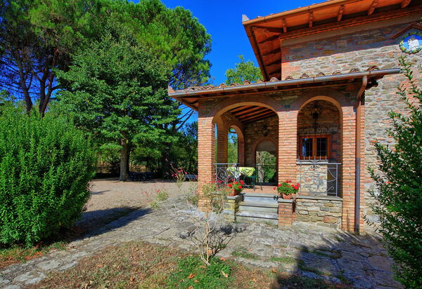 Casale Ambra: Открытый