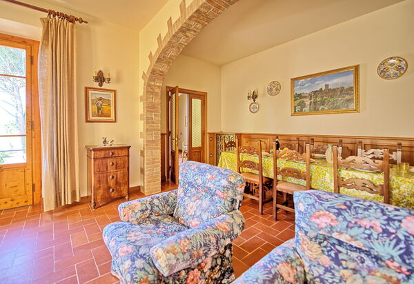 Casale Ambra: Гостиная, Столовая