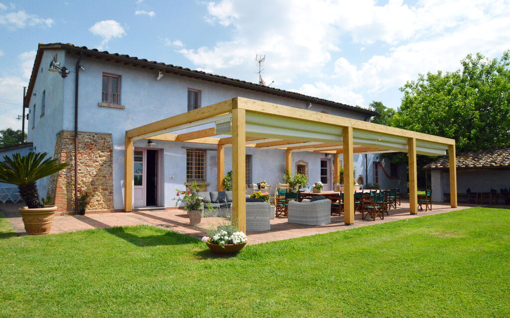 Villa Marginone: Balcony / Terrace / Patio, Building Exterior, Garden, Outdoor