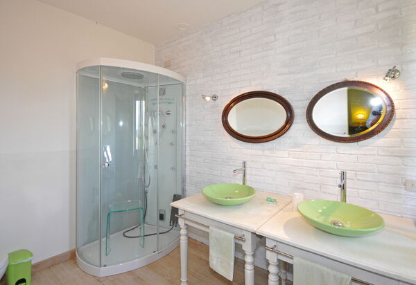 Villa Cassia: Ванная комната