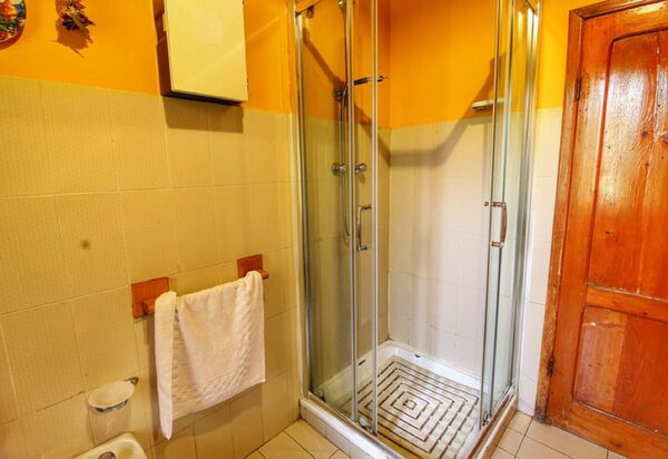 Civitella: Ванная комната