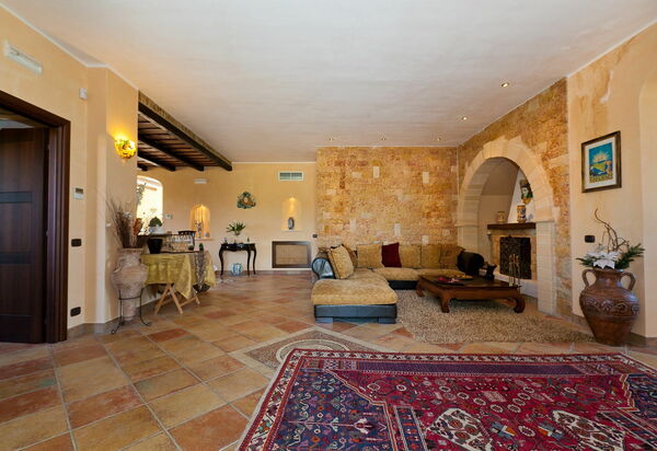 Villa Oasi: Гостиная