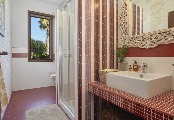 Villa Oasi: Ванная комната