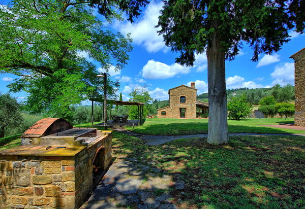 Villa Ferdinando: Garden, Summer