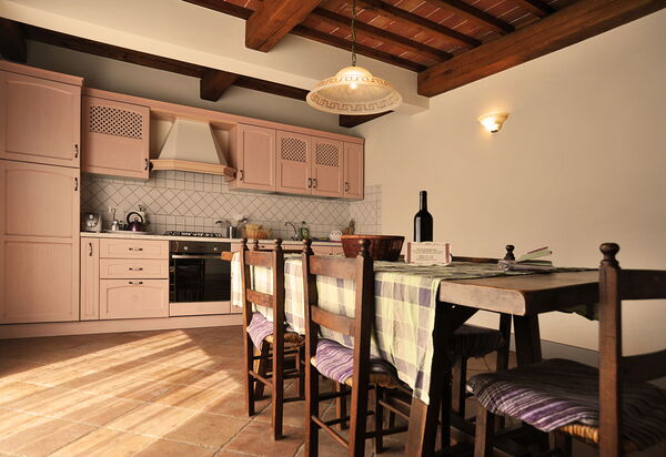 Casa Fabrizio: Кухня, Столовая