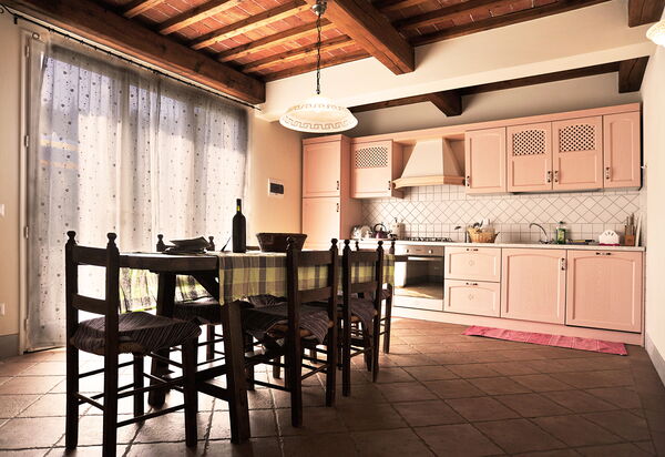 Casa Fabrizio: Кухня, Столовая