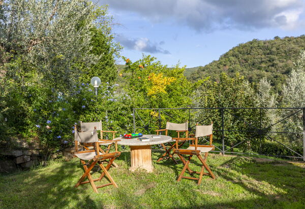 Bigiolo a Melazzano: Draussen, Garten