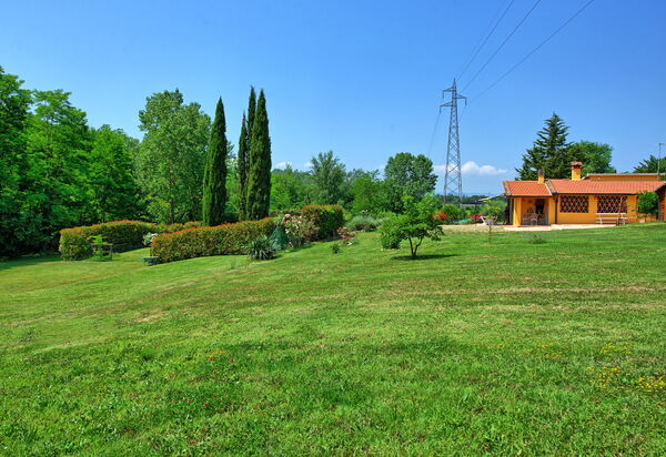 Casa Ovile: Взгляды, Сад