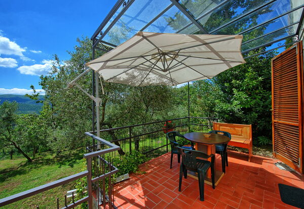 Panzalla: Building Exterior, Garden