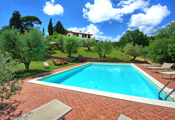 Villa Ulivi: Schwimmbad, Sommer