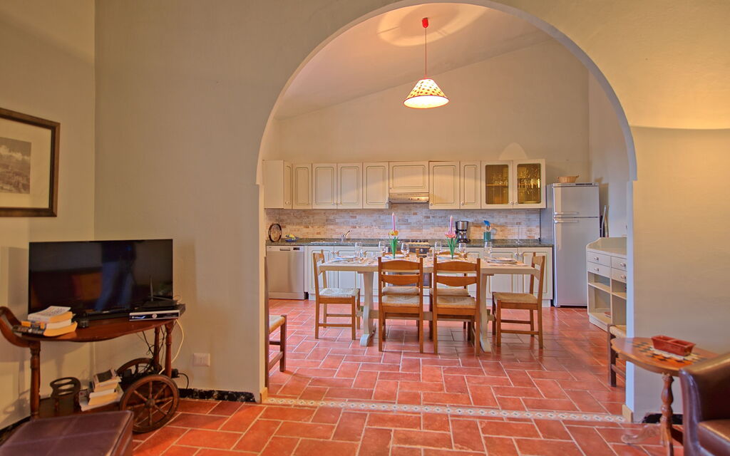 Villa Gloria: Dining Room, Kitchen