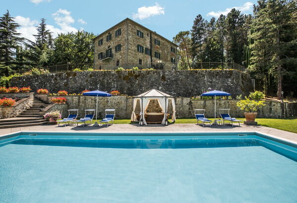 Palazzo Rosadi: бассейн