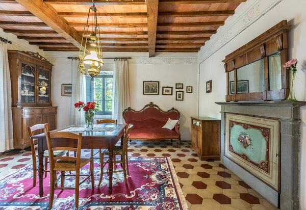 Palazzo Rosadi: Столовая