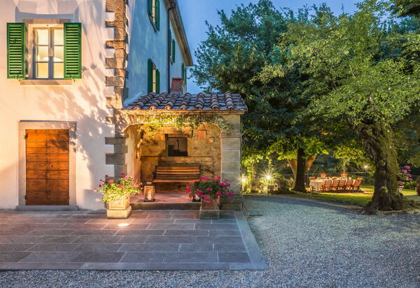 Palazzo Rosadi: Открытый