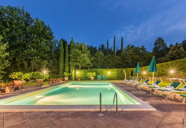 Torre Del Cielo: бассейн, Сад