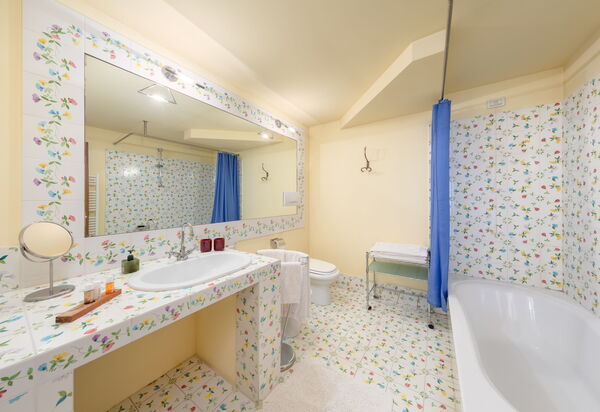 Ca' Marcello: Bathroom