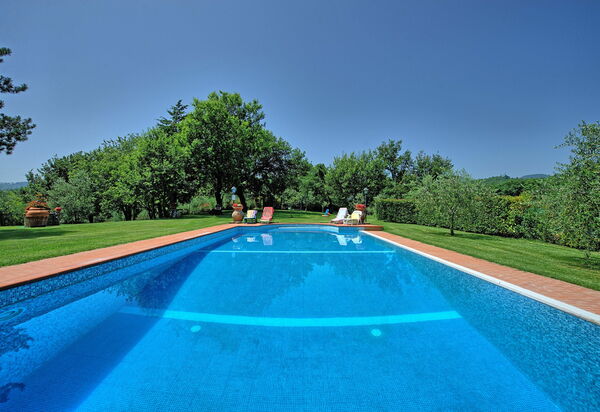 Villa Poggetta: бассейн