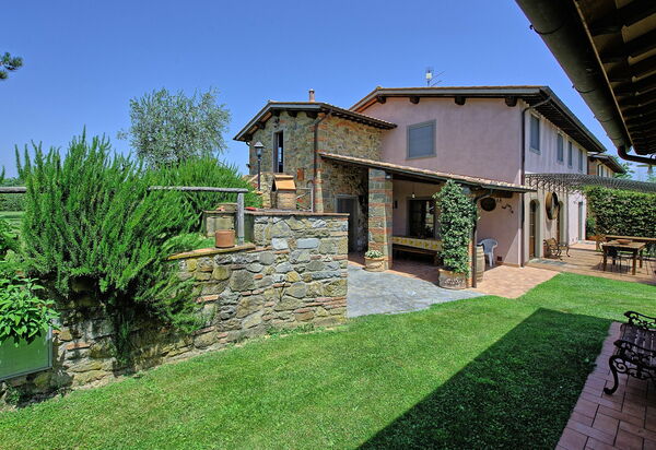 Villa Poggetta: Экстерьеры