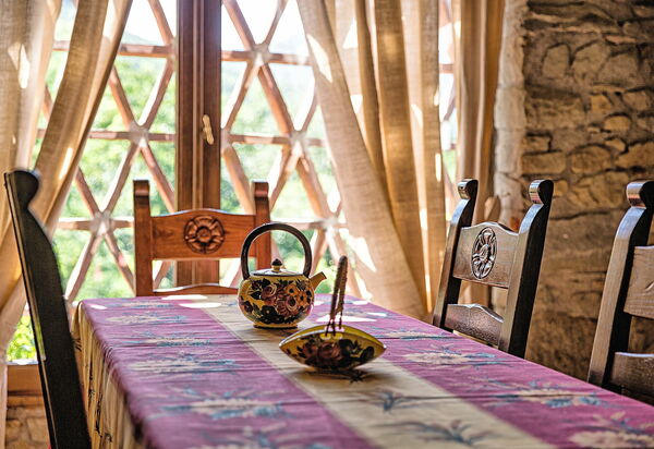 Villa Il Nido: Esszimmer, Wohnzimmer