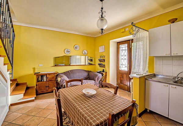 Il Palazzetto: Esszimmer, Küche, Wohnzimmer