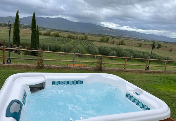 Villa Giare: джакузи, Открытый