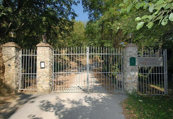 Villa Le Ferrette: VILLA LE FERRETTE - GATE