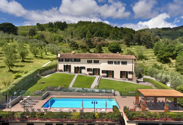 Villa Le Ferrette: Garten, Schwimmbad